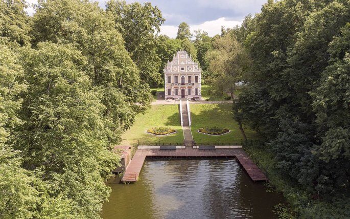 aaa